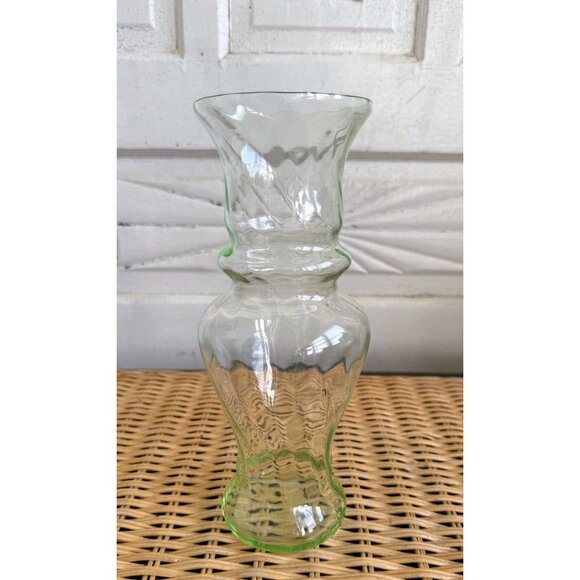 Vintage 30's Optic Ribbed Green Glass Uranium Vase 9" - Picture 2 of 16